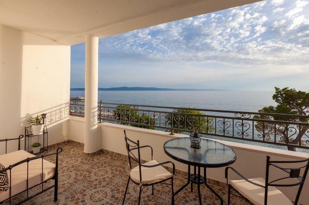 Apartmani Mirona - Tučepi Zewnętrze zdjęcie
