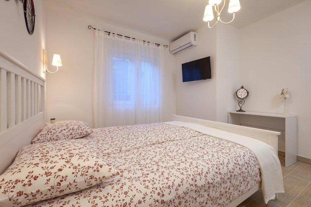 Apartmani Mirona - Tučepi Zewnętrze zdjęcie