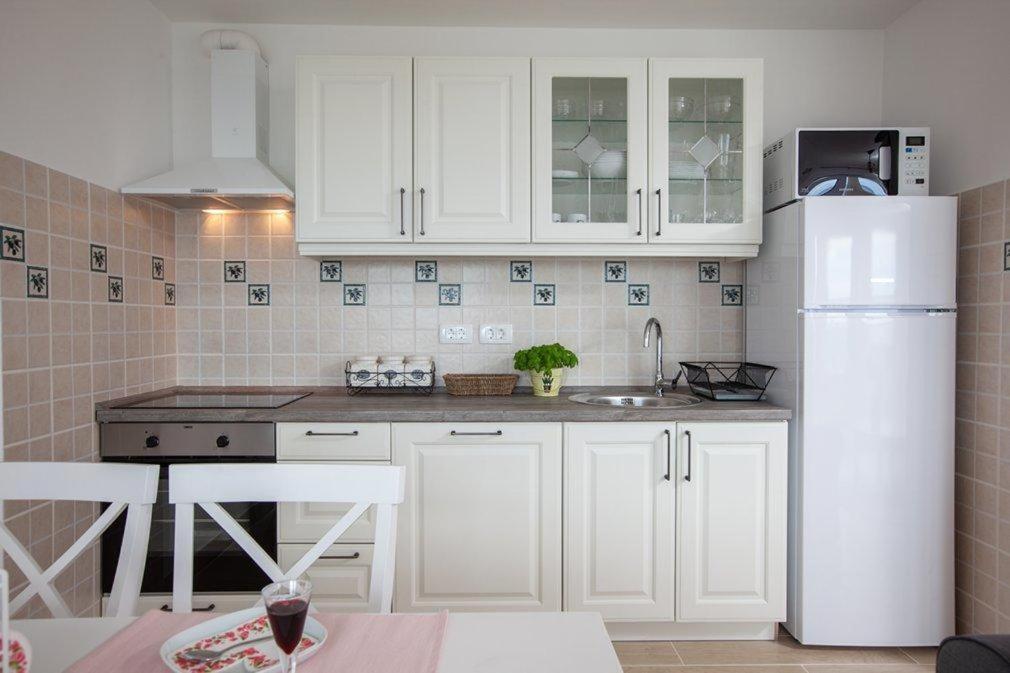 Apartmani Mirona - Tučepi Zewnętrze zdjęcie